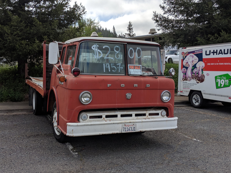 Illustration for article titled Big Red: Photo Dump of Want; 1957 Ford C600